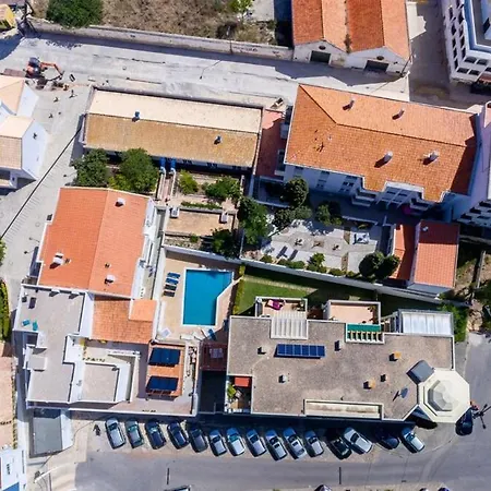 London Old Town Apartment