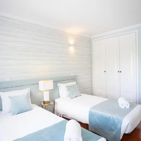 London Old Town Apartment *